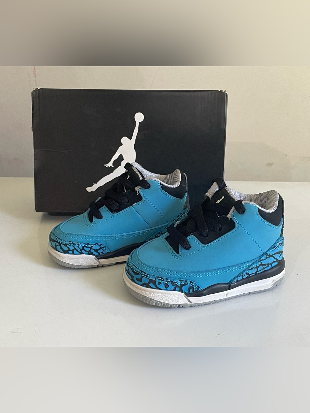 Nike Air Jordan 3 Retro (2014) Powder Blue Toddler Size 4C New